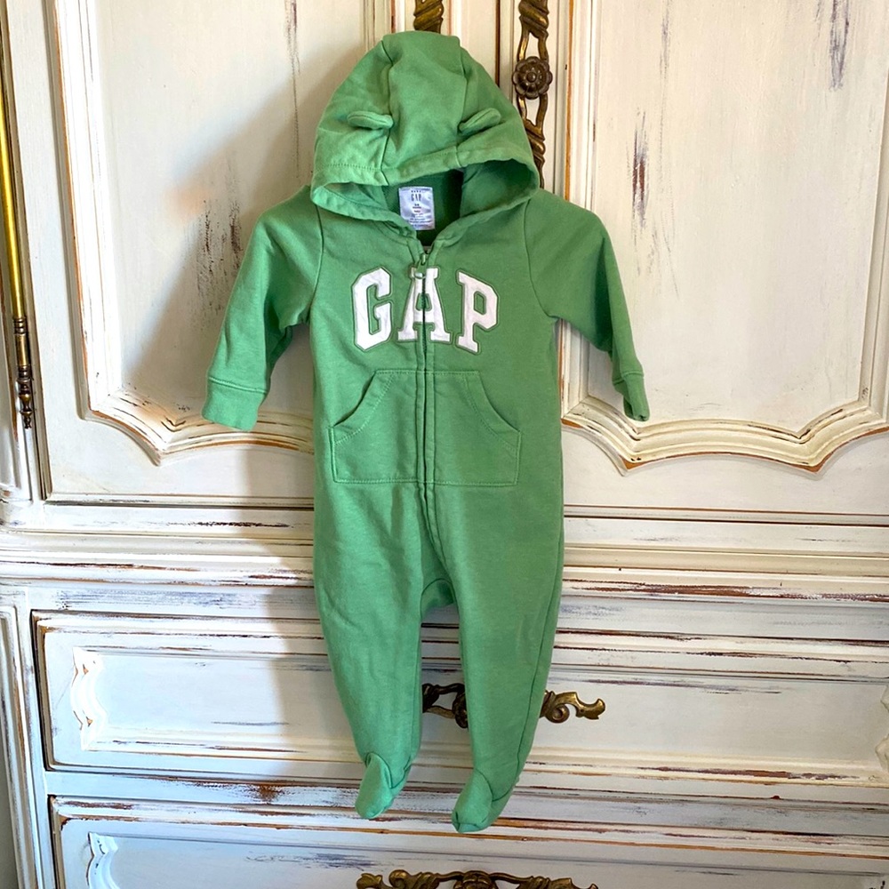 Gap one piece
